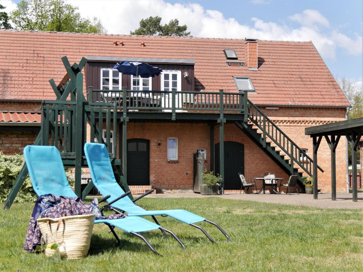 Lindenhof, Wohnung 1, Giebel Vipperow Exteriér fotografie